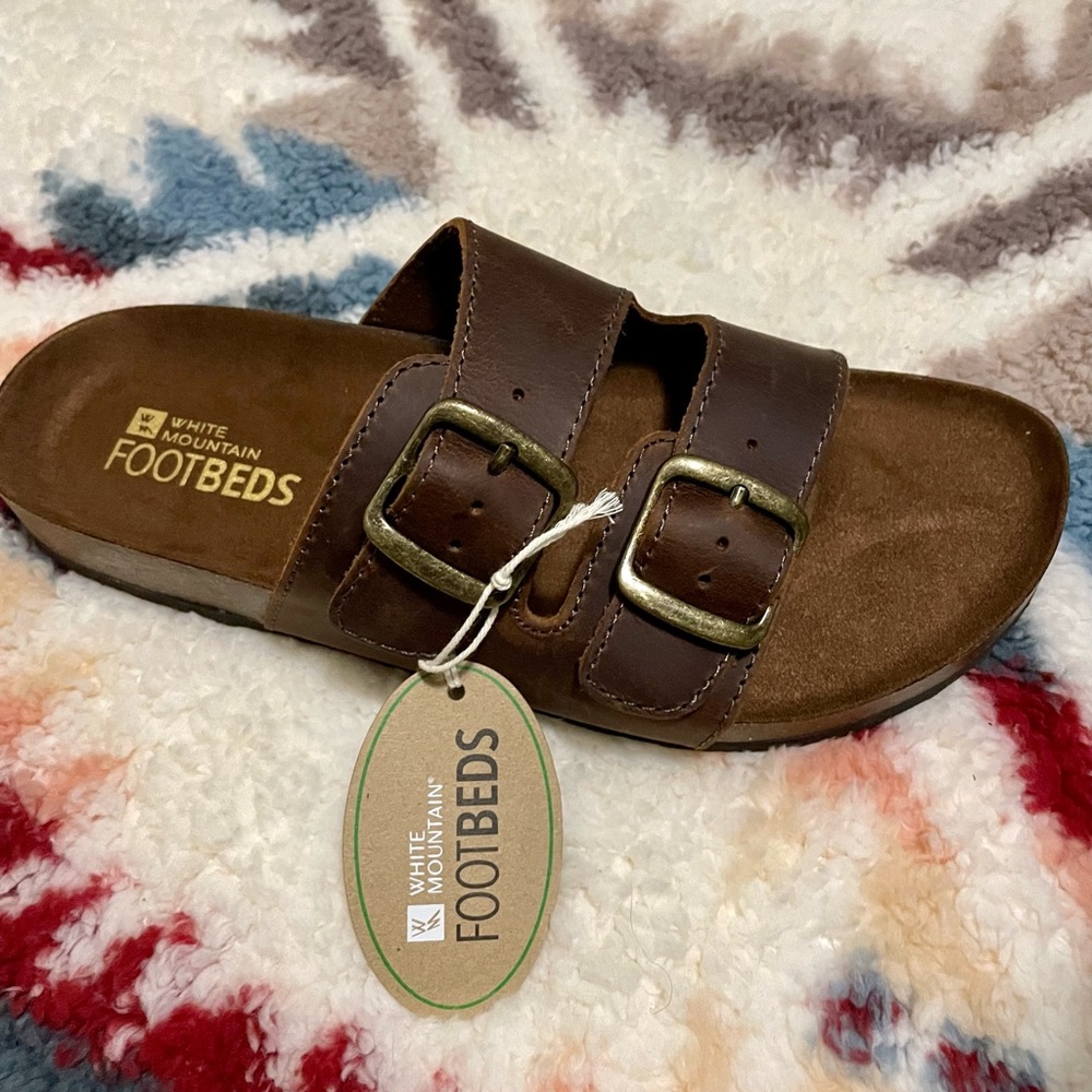 NWT White Mountain sandals